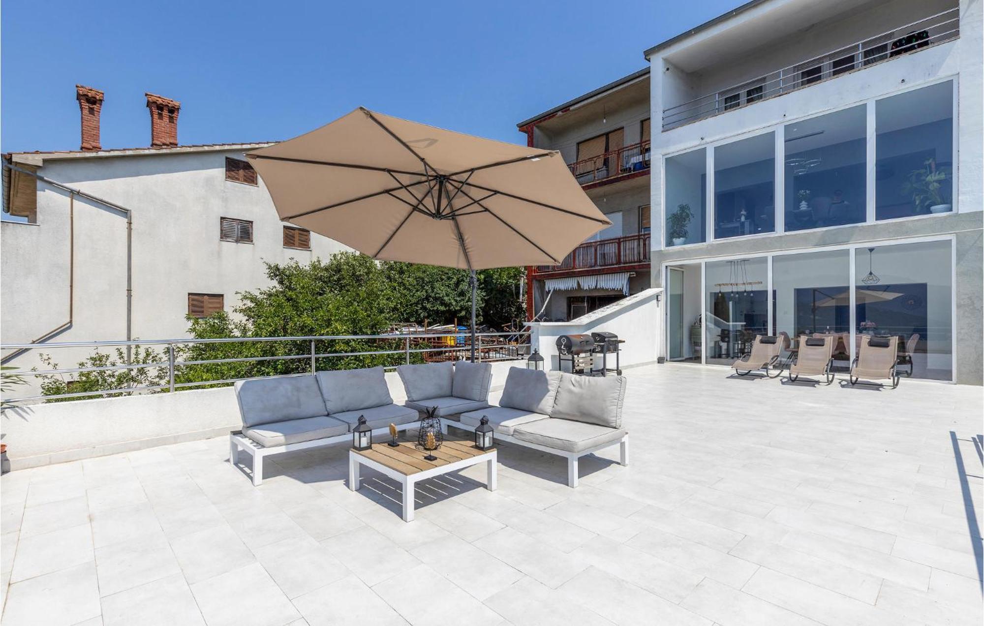 Amazing Apartment In Rijeka With Wifi Екстериор снимка