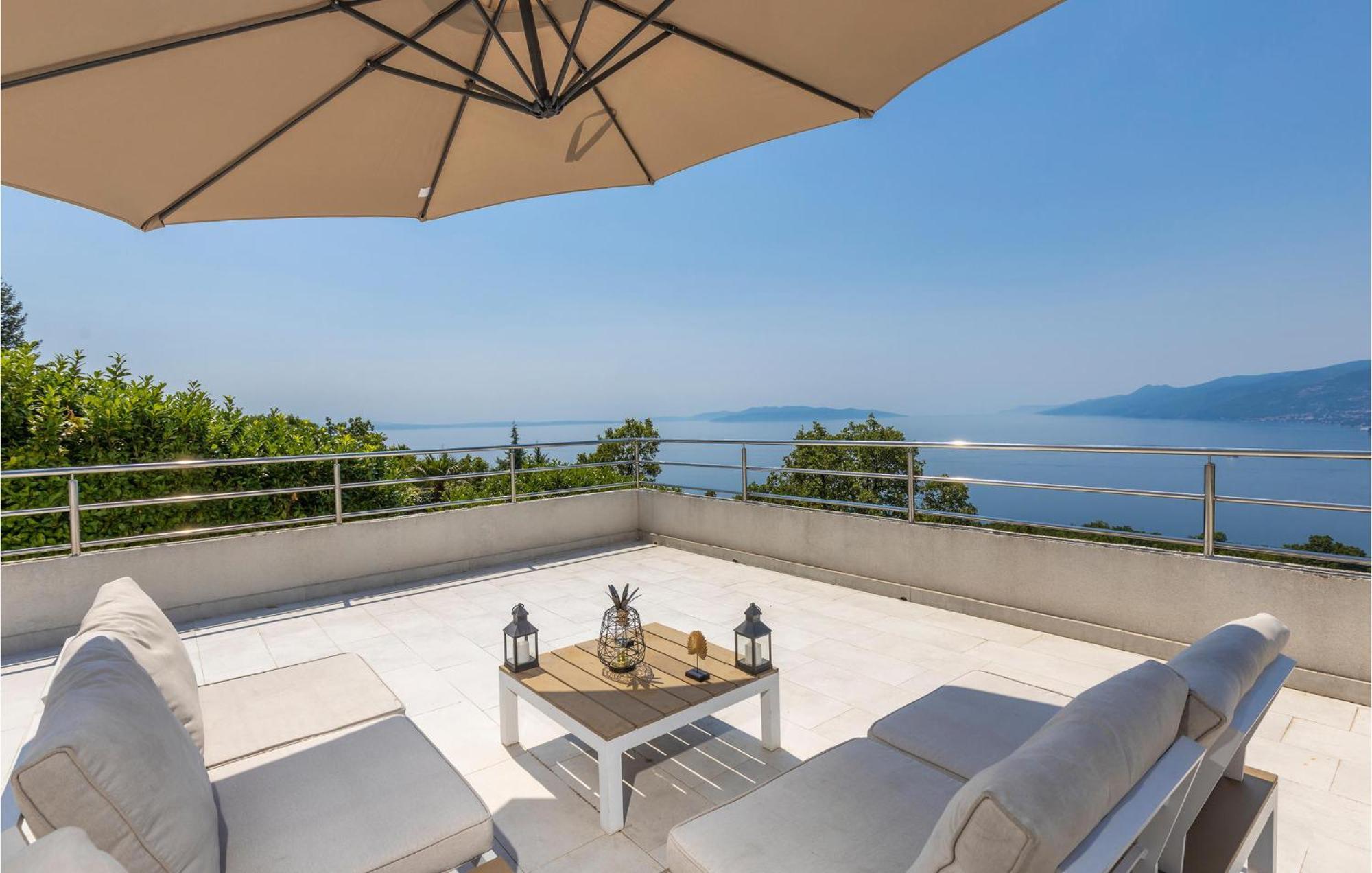 Amazing Apartment In Rijeka With Wifi Екстериор снимка